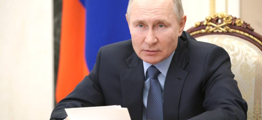 Путин сообщил, когда сделает прививку от коронавируса