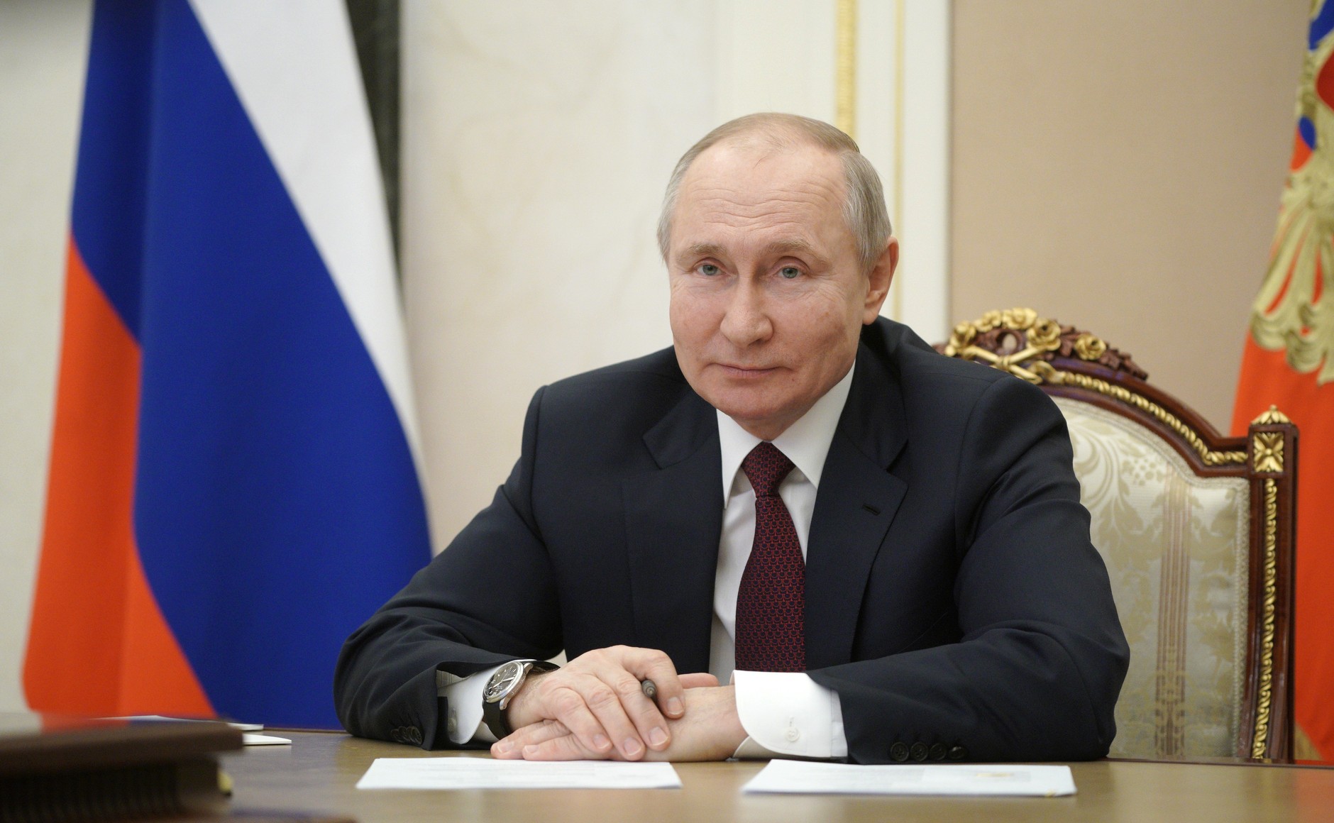 Путин предложил внедрять дистанционные формы занятости