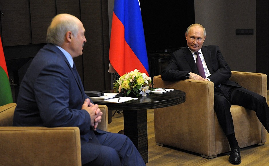 Путин и Лукашенко обсудили экономику
