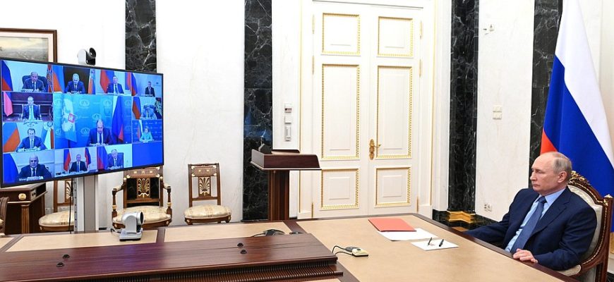Путин обсудил с Советом Безопасности поездку в Женеву