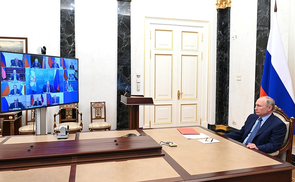 Путин обсудил с Советом Безопасности поездку в Женеву