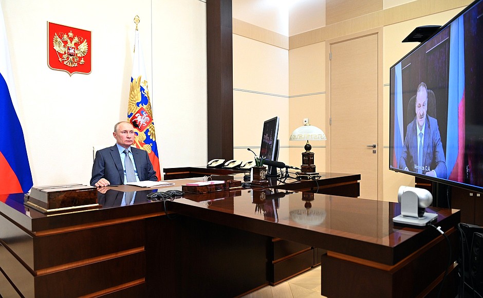 Президента Путина пригласили в Дагестан