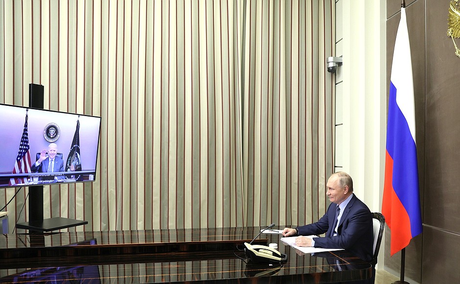 Путин встретился с Байденом. О чем говорили