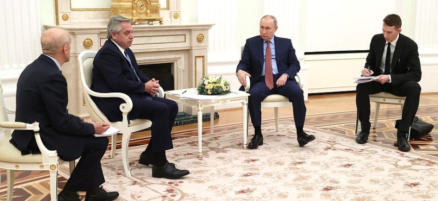 Президенты России и Аргентины провели переговоры