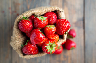 клубника, фрукты, витамины