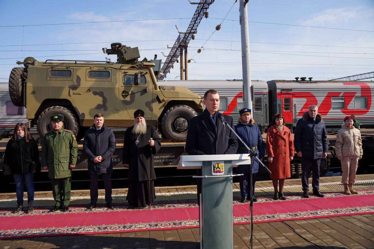 Сила в правде»: в Хабаровск приехал агитационный поезд Минобороны -  Narodny-Put.in