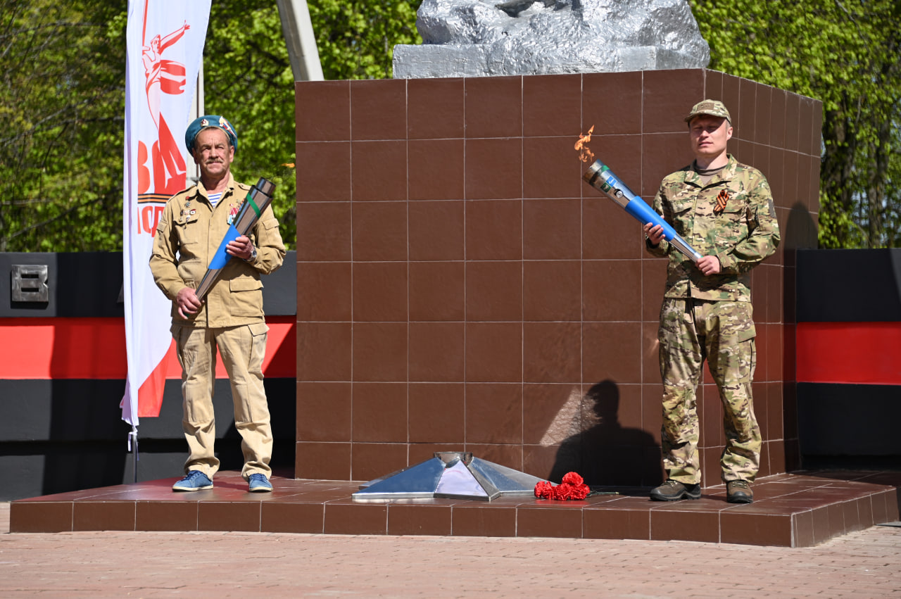 На Смоленщине в поселке Шумячи к мемориалу теперь постоянно поступает газ